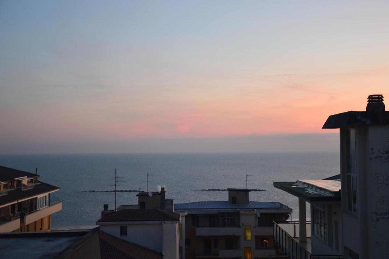 Luxury Bellevue Centro Citta Apartment Pescara Exterior foto